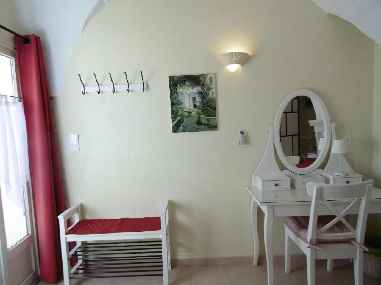 시스트롱 La Ferme De Valauris B&B
